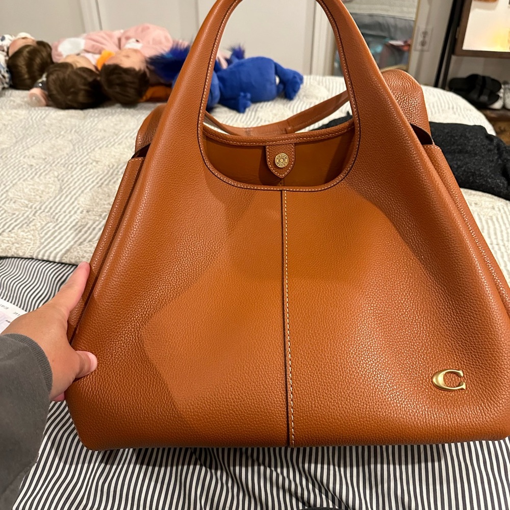 Coach Lana bag- like new